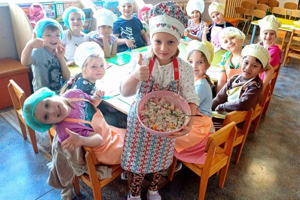 Grupa “Lācīši” pēta veselīga uztura pasauli! 🌽